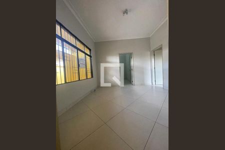 Casa à venda com 2 quartos, 157m² em Vila Helena, Santo André