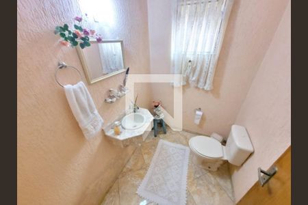 Casa à venda com 3 quartos, 189m² em Parque Itrapoã, Santo André