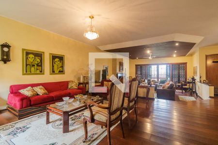 Sala 1 de casa à venda com 3 quartos, 500m² em Glória, Porto Alegre