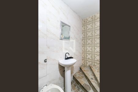 Banheiro Social de kitnet/studio para alugar com 1 quarto, 17m² em Santo Amaro, São Paulo