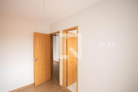 Suíte 1 de casa à venda com 2 quartos, 52m² em Vila Constança, São Paulo