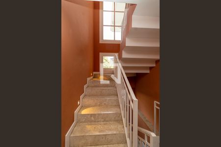 Sala - Escada de casa à venda com 3 quartos, 298m² em Vila Tramontano, São Paulo