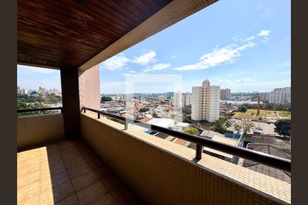 Varanda de casa à venda com 4 quartos, 157m² em Vila Arens, Jundiaí