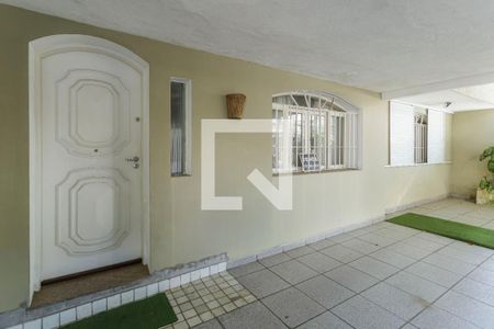Entrada de casa para alugar com 4 quartos, 300m² em Itaim Bibi, São Paulo
