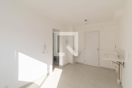 Sala/Cozinha de apartamento para alugar com 2 quartos, 34m² em Colônia (zona Leste), São Paulo