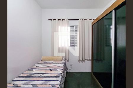 Quarto de casa para alugar com 4 quartos, 200m² em Jardim Maria Virginia, São Paulo