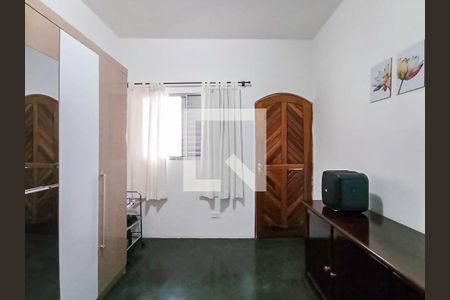 Quarto 3 de casa para alugar com 4 quartos, 200m² em Jardim Maria Virginia, São Paulo