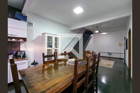 Sala de Jantar de casa para alugar com 4 quartos, 200m² em Jardim Maria Virginia, São Paulo
