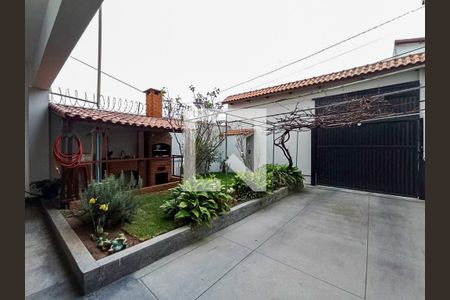 Área comum de casa para alugar com 4 quartos, 200m² em Jardim Maria Virginia, São Paulo