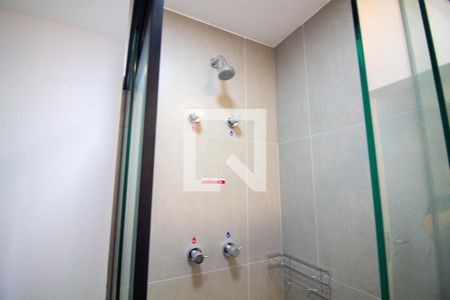 Banheiro Social de kitnet/studio à venda com 1 quarto, 22m² em Santo Amaro, São Paulo