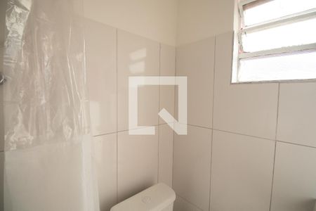 Banheiro Social de casa para alugar com 1 quarto, 70m² em Vila Medeiros, São Paulo
