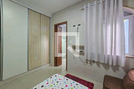 Suíte 1 de casa para alugar com 7 quartos, 720m² em Jardim Guaiuba, Guarujá
