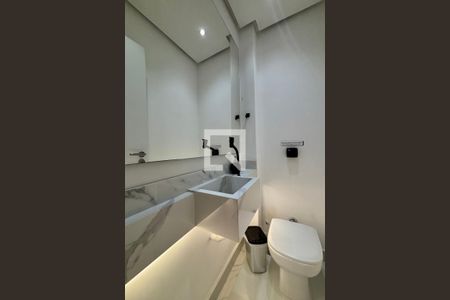 Lavabo de apartamento à venda com 4 quartos, 152m² em Copacabana, Rio de Janeiro