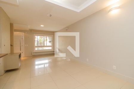 Sala de casa para alugar com 3 quartos, 200m² em Hípica, Porto Alegre