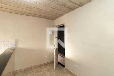 Sala de casa para alugar com 1 quarto, 40m² em Parque Casa de Pedra, São Paulo