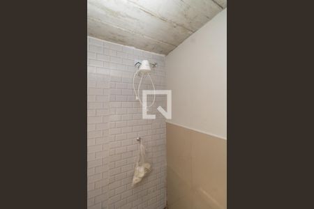 Banheiro de casa para alugar com 1 quarto, 40m² em Parque Casa de Pedra, São Paulo