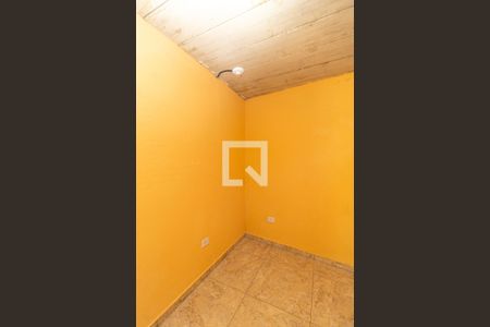 Quarto 1 de casa para alugar com 2 quartos, 40m² em Parque Casa de Pedra, São Paulo