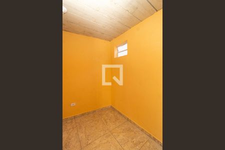 Quarto 1 de casa para alugar com 2 quartos, 40m² em Parque Casa de Pedra, São Paulo