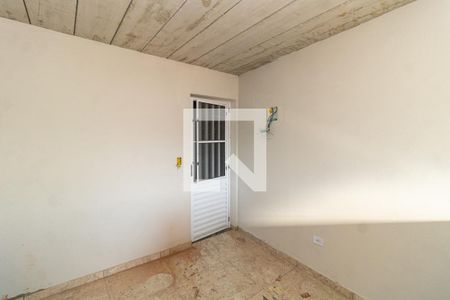 Sala de casa para alugar com 2 quartos, 40m² em Parque Casa de Pedra, São Paulo