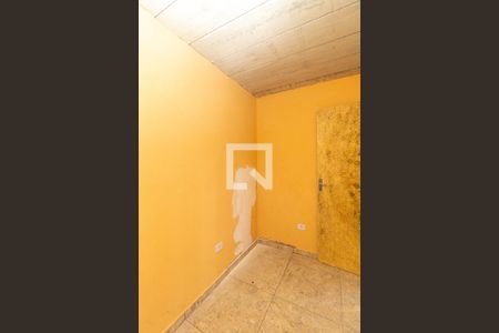 Quarto 1 de casa para alugar com 2 quartos, 40m² em Parque Casa de Pedra, São Paulo