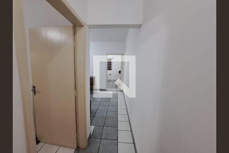 Corredor de casa à venda com 2 quartos, 110m² em Quitaúna, Osasco