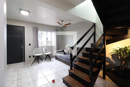 Sala de casa à venda com 3 quartos, 110m² em Humaitá, Porto Alegre