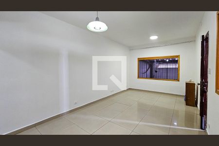 Sala de casa à venda com 4 quartos, 130m² em Jardim Luanda, São Paulo