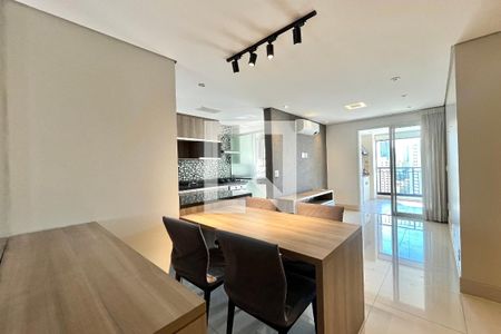 Sala de apartamento à venda com 2 quartos, 74m² em Jardim Prudência, São Paulo