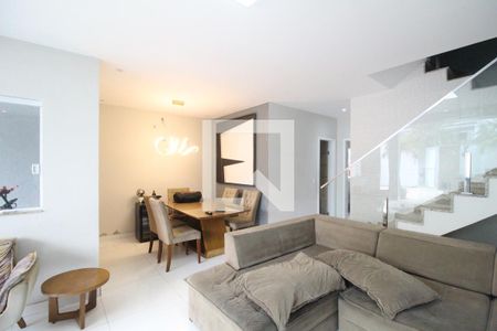 Sala de casa de condomínio à venda com 4 quartos, 232m² em Pechincha, Rio de Janeiro