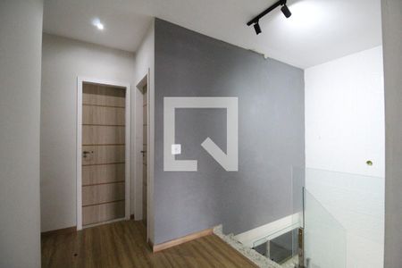 Sala - Escada/hall entre quartos de casa de condomínio à venda com 4 quartos, 232m² em Pechincha, Rio de Janeiro