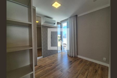 Quarto de apartamento à venda com 3 quartos, 198m² em Recreio dos Bandeirantes, Rio de Janeiro
