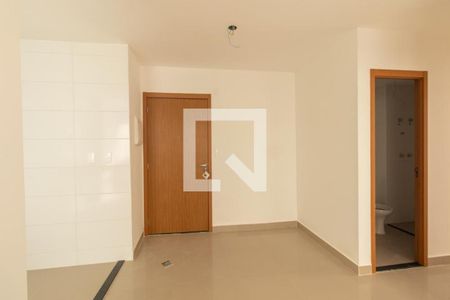 Sala de apartamento à venda com 2 quartos, 44m² em Novo Mundo, Curitiba