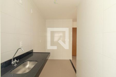 Cozinha de apartamento à venda com 2 quartos, 44m² em Novo Mundo, Curitiba
