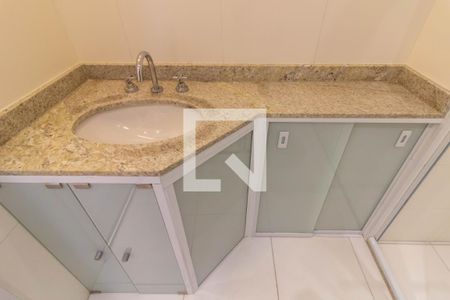Banheiro de kitnet/studio à venda com 0 quarto, 39m² em Vila Camargos, Guarulhos
