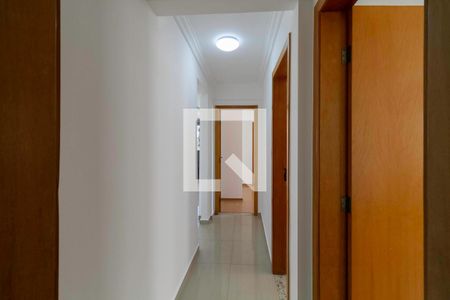 Corredor de apartamento à venda com 3 quartos, 96m² em Castelo, Belo Horizonte