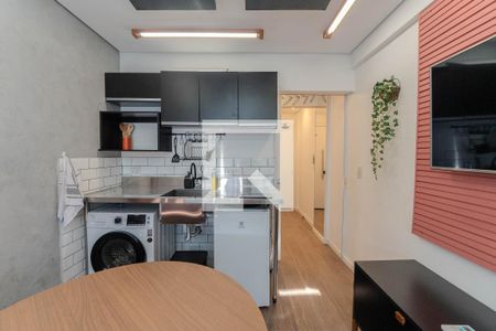 Sala/Cozinha de apartamento à venda com 2 quartos, 42m² em Bela Vista, São Paulo