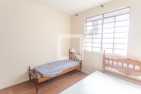 Quarto 1 de casa à venda com 2 quartos, 235m² em Carlos Prates, Belo Horizonte