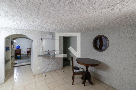 Casa à venda com 135m², 4 quartos e 2 vagasEdícula - Quarto
