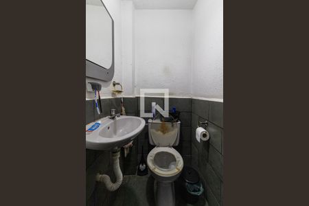 Casa à venda com 135m², 4 quartos e 2 vagasLavabo