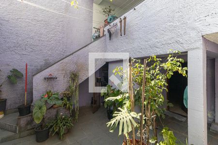 Casa à venda com 135m², 4 quartos e 2 vagasQuintal