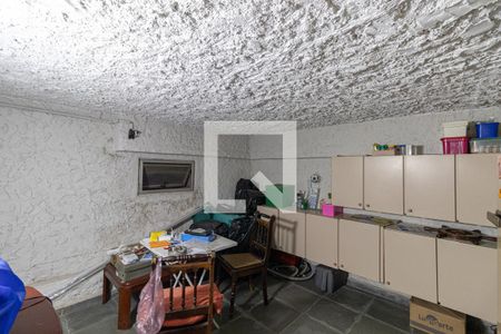 Casa à venda com 135m², 4 quartos e 2 vagasEdícula - Cozinha