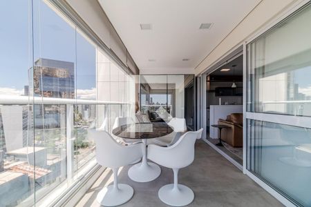 Varanda de apartamento à venda com 1 quarto, 58m² em Pinheiros, São Paulo