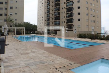Área comum - Piscina de apartamento para alugar com 2 quartos, 68m² em Jardim Tupanci, Barueri