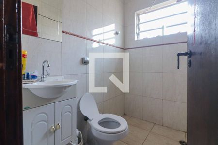 Lavabo de casa para alugar com 4 quartos, 180m² em Cipava, Osasco