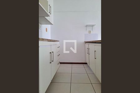 Cozinha de apartamento à venda com 1 quarto, 40m² em Itaipu, Niterói