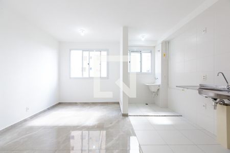 Sala de apartamento para alugar com 2 quartos, 42m² em Jardim Helian, São Paulo