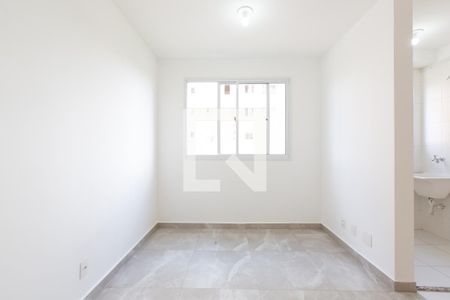 Sala de apartamento para alugar com 2 quartos, 42m² em Jardim Helian, São Paulo