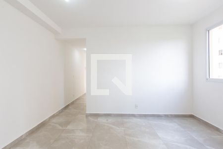 Sala de apartamento para alugar com 2 quartos, 42m² em Jardim Helian, São Paulo