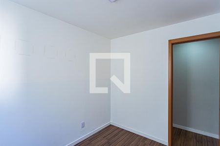 Quarto 2 de apartamento para alugar com 2 quartos, 44m² em Jardim Iris, São Paulo