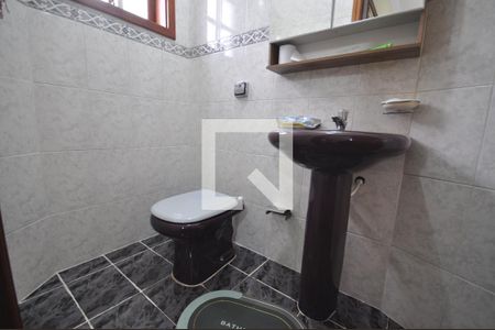 Lavabo de casa para alugar com 4 quartos, 350m² em Jardim Guapira, São Paulo